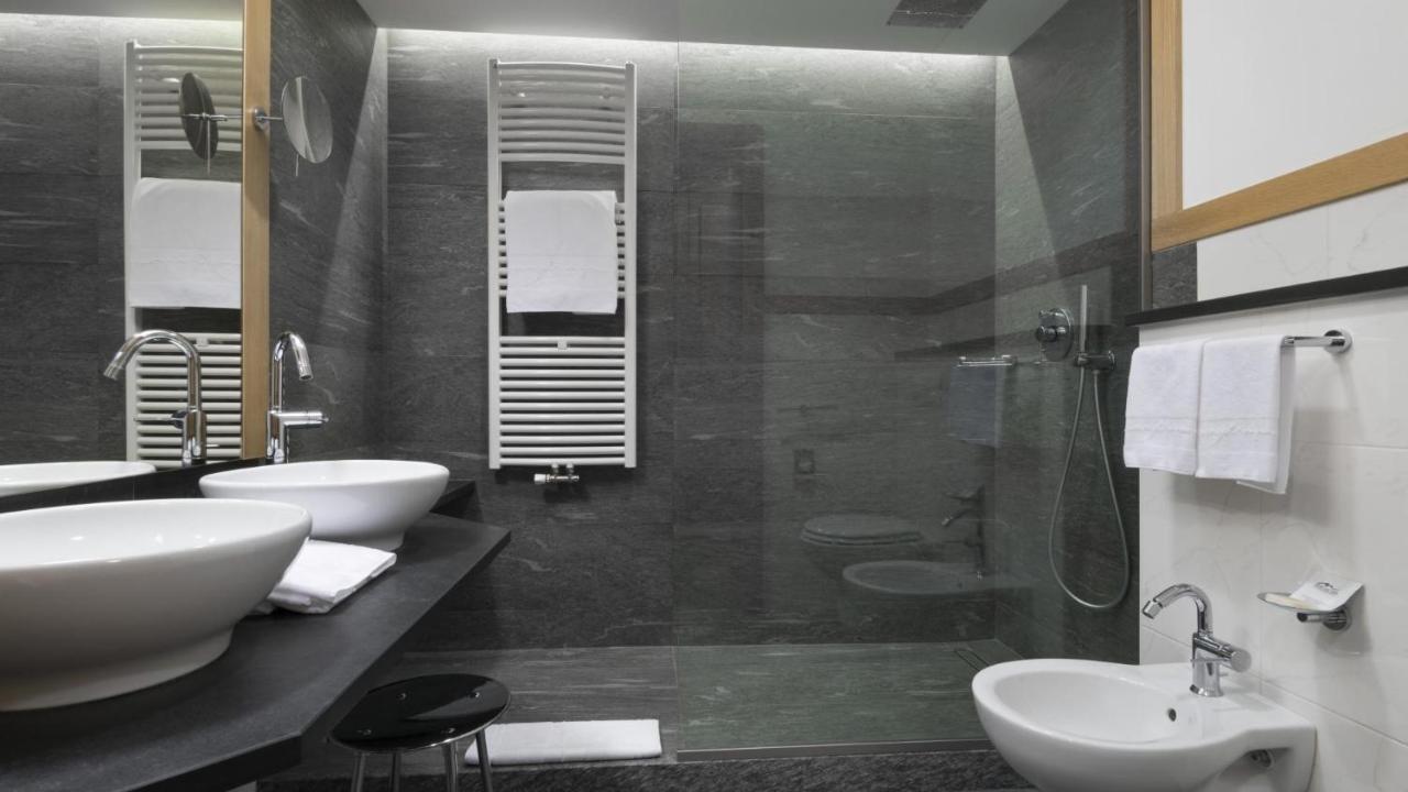 Double Room Mountain View